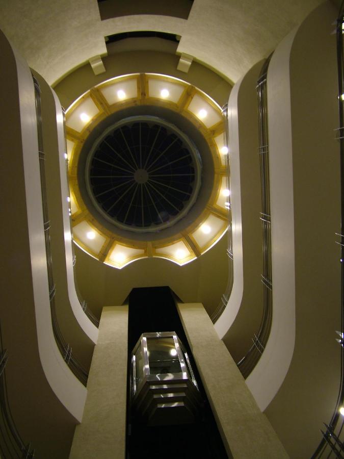 Hotel City Park, Solapur Exteriör bild